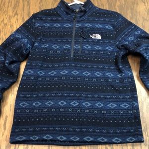 The North Face 1/4 zip jacket. Size medium excellent condition.